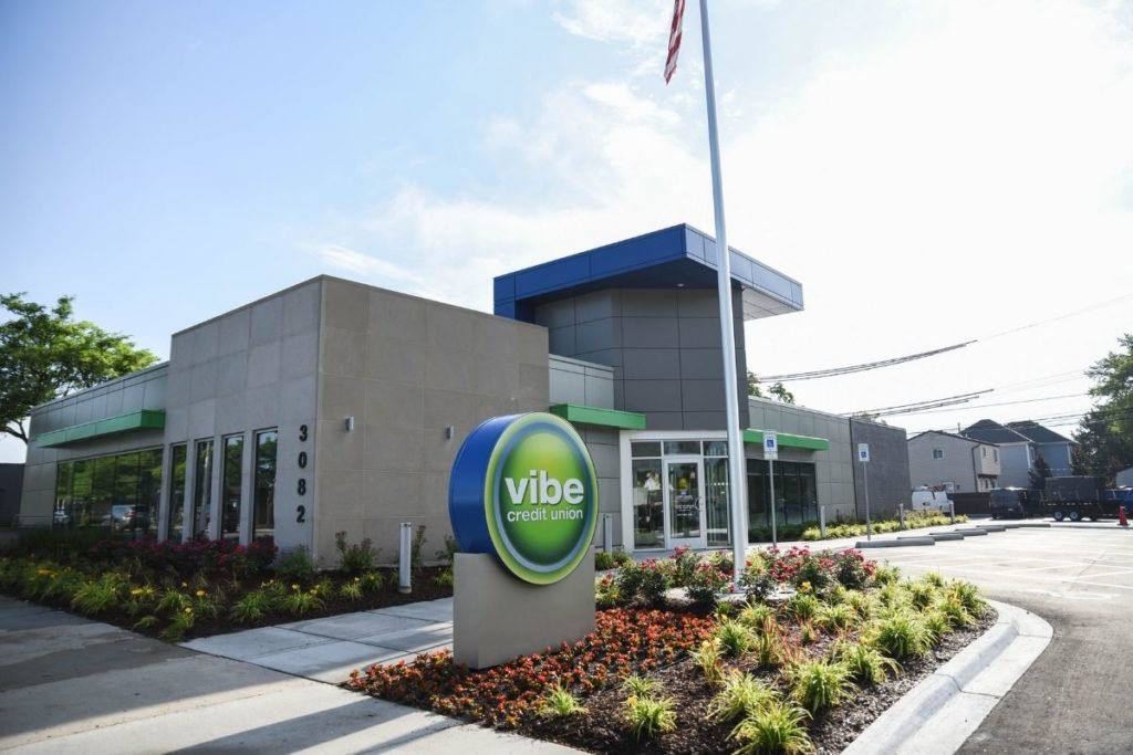 Outside picture of the Vibe Credit Union Building in Berkley MI